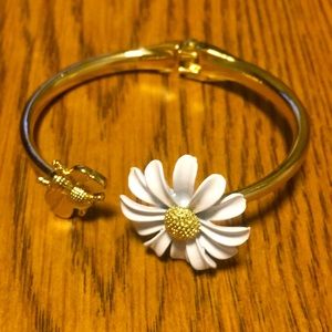 flower bracelet